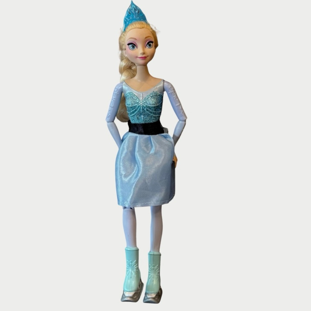 Elsa Frozen Ice Skating Doll Disney